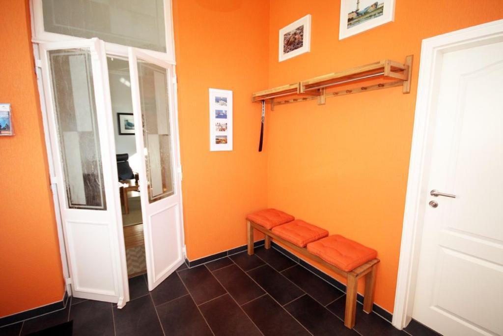 Warnemuende 3 Moewen 38559 *