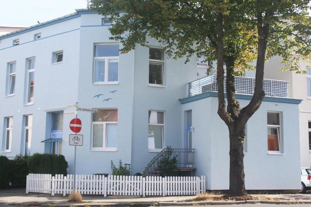 Warnemuende 3 Moewen 38559